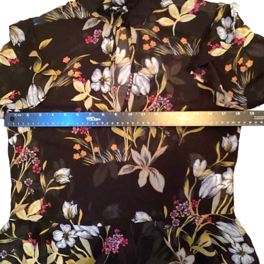 Willow & Clay Women’s Sheer Long Sleeve Ruffled Blouse Size Small - Picture 4 of 7